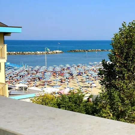 Apartmanhotel Altamarea San Mauro Mare