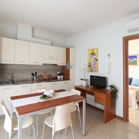 Altamarea Apartmanhotel San Mauro Mare