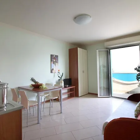 Altamarea Apartmanhotel San Mauro Mare